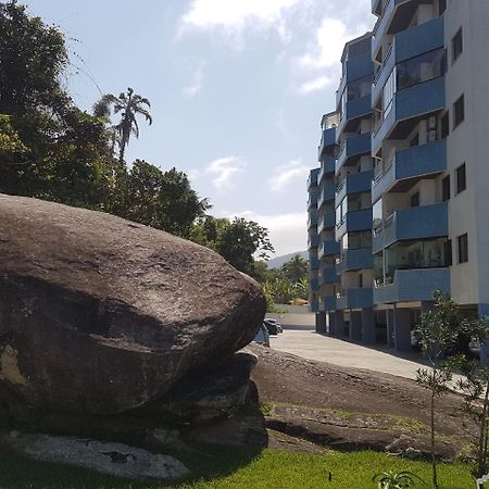 Apartamento Beira Mar Карагуататуба Екстериор снимка