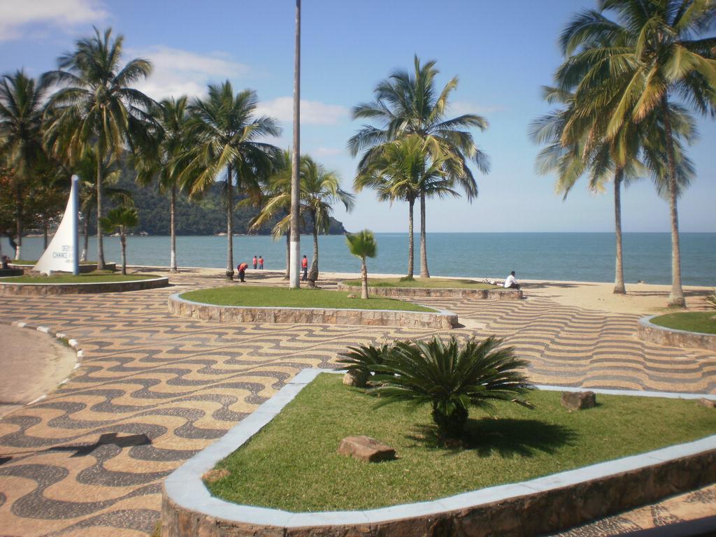 Apartamento Beira Mar Карагуататуба Екстериор снимка